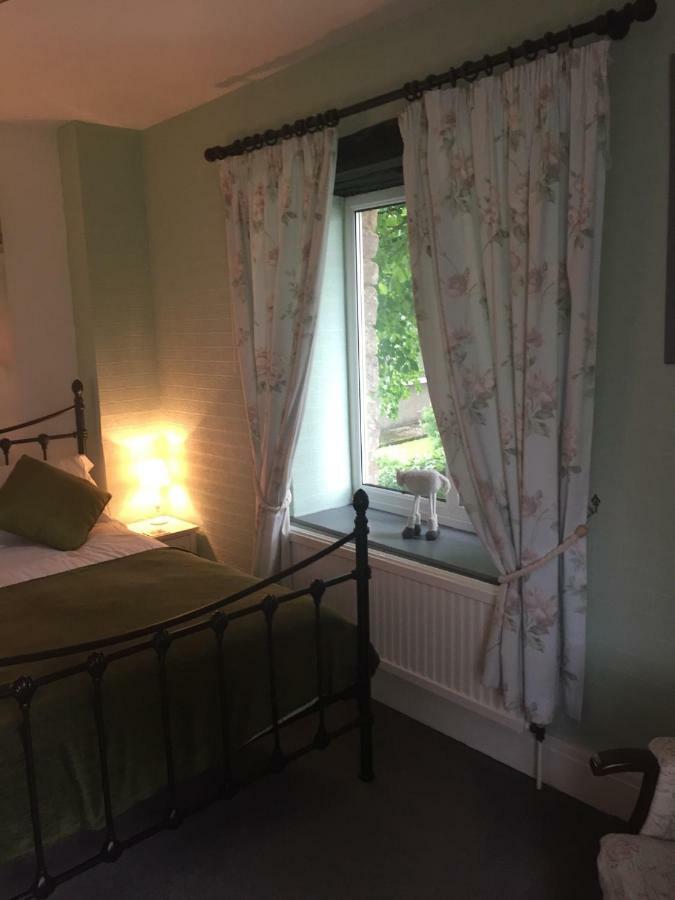 Tithe Barn Bed And Breakfast Carnforth Exteriör bild